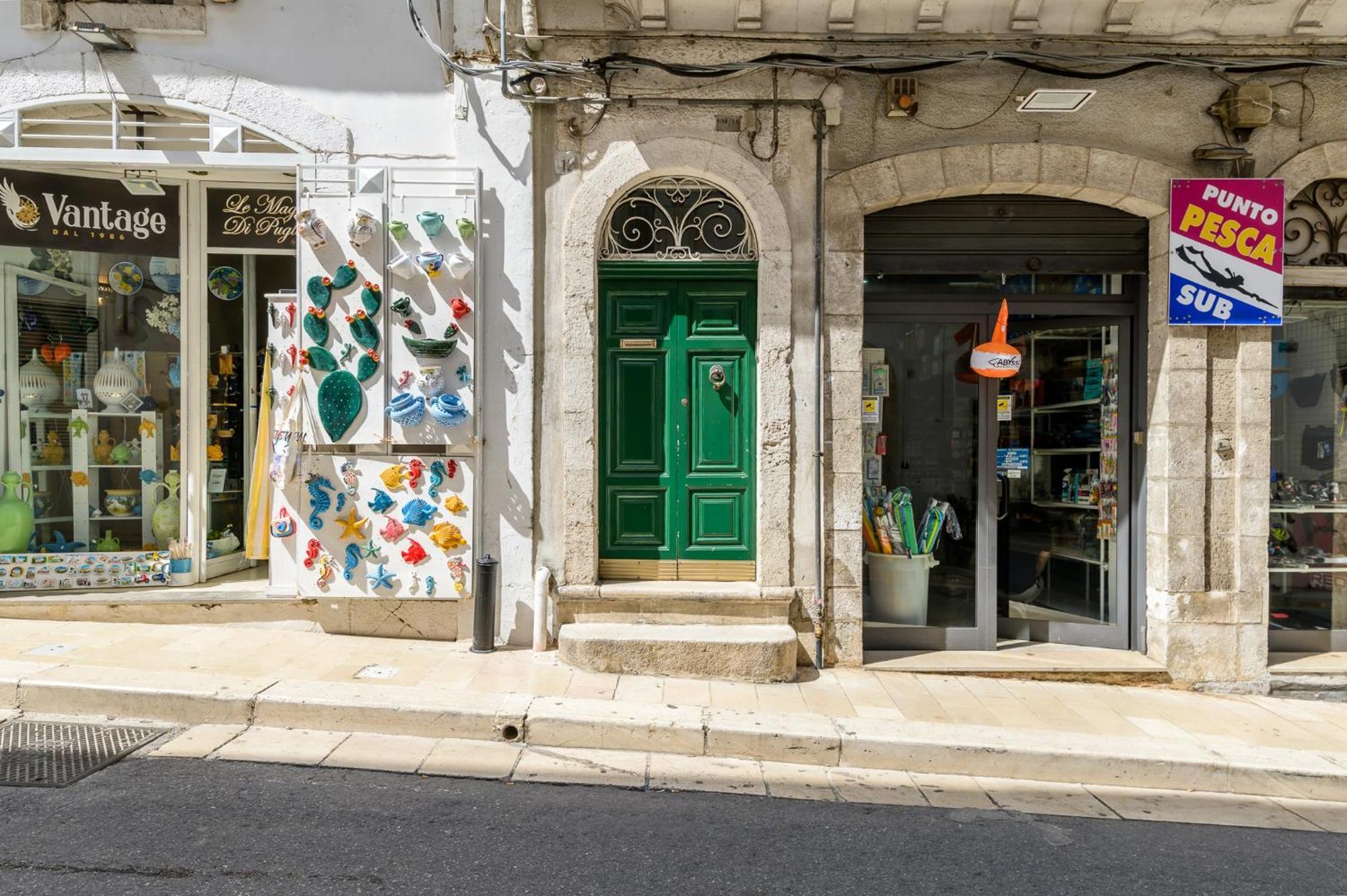 Appartamento Vintage Con Balcone By Wonderful Italy 오스투니 외부 사진